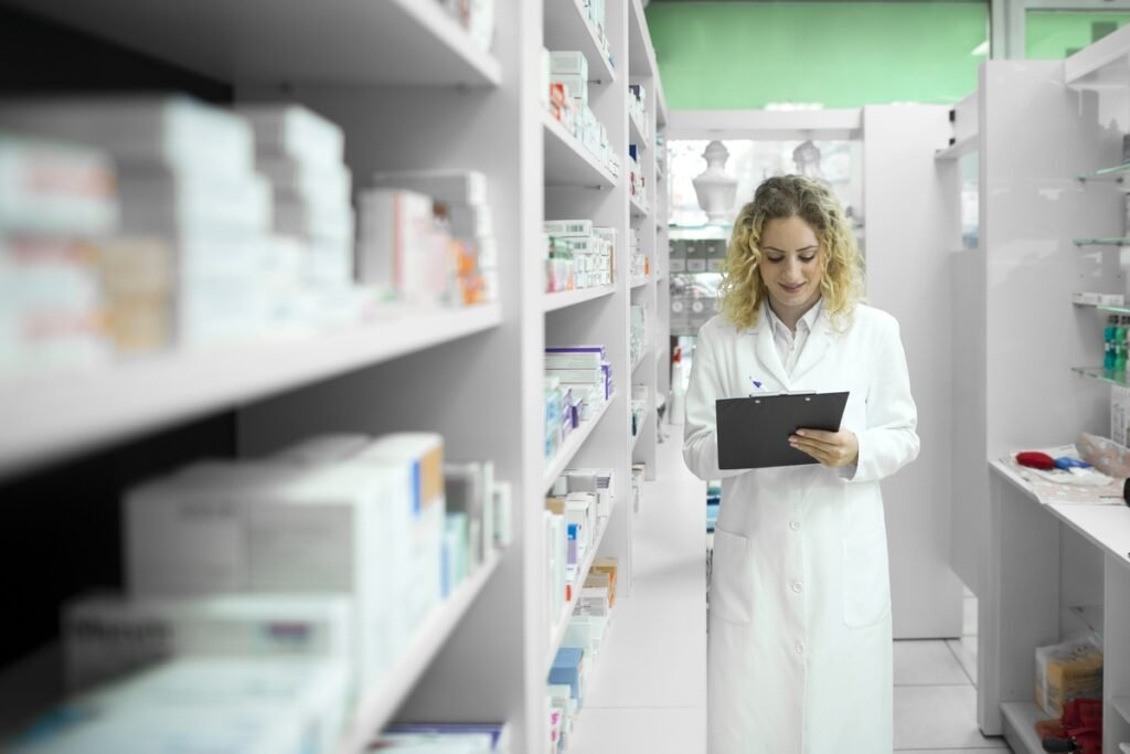 INDSH lança Guia Farmacoterapêutico para uso de medicamentos