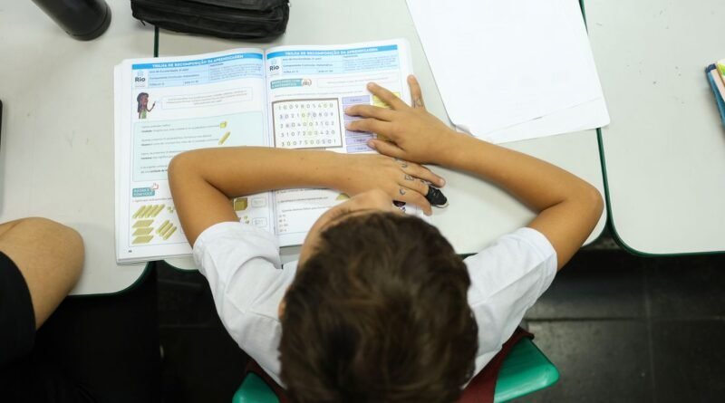 Rio de Janeiro (RJ), 04/06/2025 – Alunos em sala de aula no Centro Integrado de Educação Pública (CIEP) 001, no Catete, na zona sul da capital fluminense. Foto: Tomaz Silva/Agência Brasil