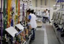 Produção de peças para veículos 15/12/2016 REUTERS/Jorge Adorno