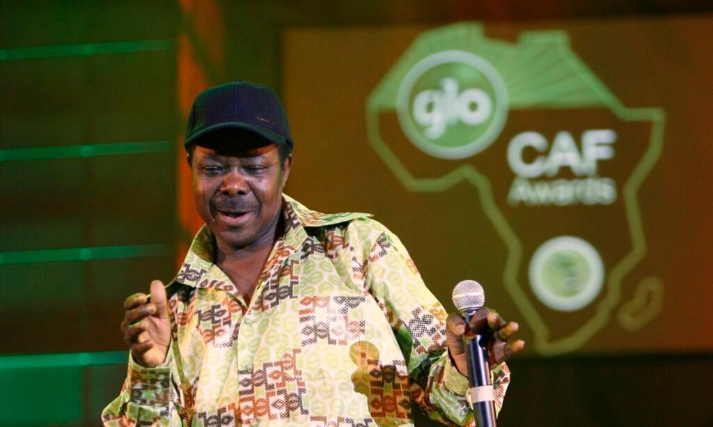 King Sunny Ade of Nigeria performs during the 2007 African Footballer of the Year award ceremony in Lome February 1, 2008. REUTERS/Luc Gnago (TOGO)