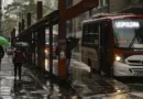 Porto Alegre, RS, Brasil, 22/8/2025: A Defesa Civil de Porto Alegre reforça o alerta vigente até as 22h de sábado, 23, para chuva intensa acompanhada de rajadas de vento que podem chegar a 70 km/h e descargas elétricas. No período, o acumulado de chuva deve somar 120mm na Capital - sendo 70 mm nesta sexta-feira, 22, e mais 50mm no sábado, 23. Foto: Alex Rocha/PMPA