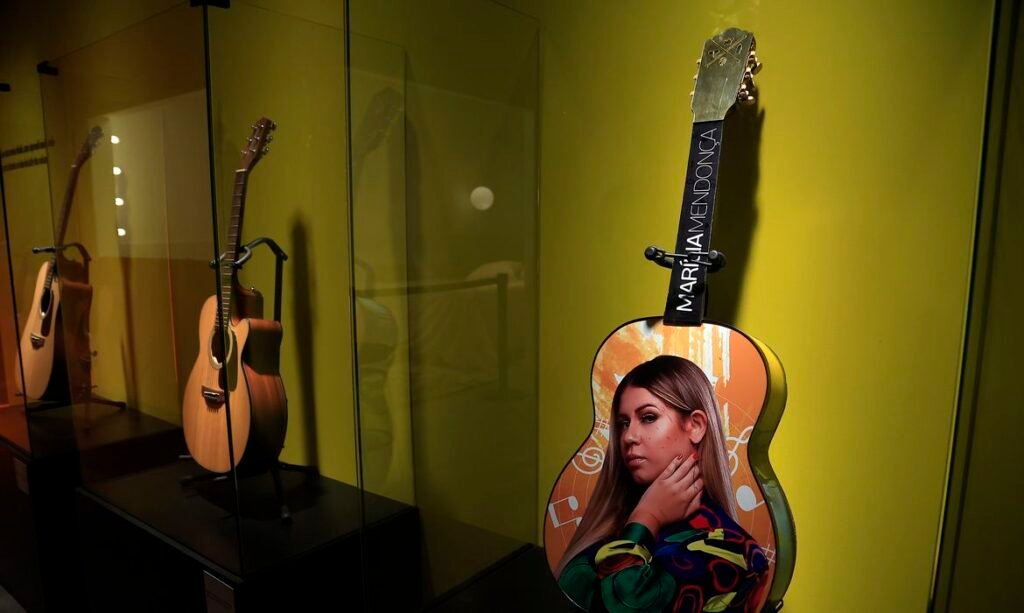 São Paulo(SP)- 08/10/2026. O Museu da Imagem e do Som (MIS), apresenta a exposição “Marília Mendonça – Sentimento Louco”, a primeira grande mostra dedicada à trajetória da artista. Foto: Paulo Pinto/Agencia Brasil
