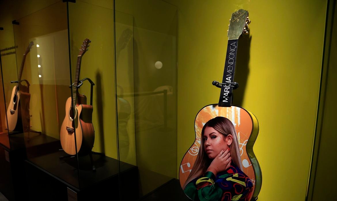 Cantora Marília Mendonça ganha exposição sensorial no MIS