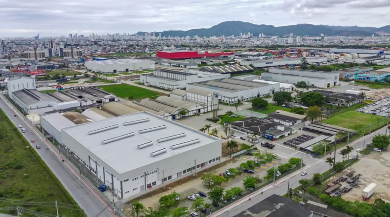 Rio de Janeiro (RJ), 04/02/2026 –BNDES libera R$ 280 mi para fábrica de bateria da transição energética. Foto: FÁBRICA WEG EM ITAJAÍ/DIVULGAÇÃO