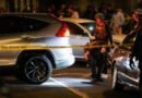 Agentes federais investigam veículo próximo a local de tiroteio na cidade de Nova York 8 de outubro de 2026 REUTERS/David Dee Delgado