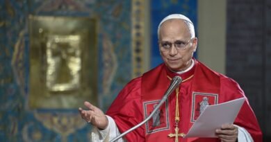 **NO LIBRI** Algeria,Vatican, 2026/4/13 Pope Leo XIV attends a meeting with the Algerian community in the Basilica of Our Lady of Africa, in Algiers Photograph by VATICAN MEDIA / Catholic Press Photo (Photo by VATICAN MEDIA / ipa-agency.net/IPA/Sipa USA)No Use United Kingdom. No Use Italy. No Use Vatican City.