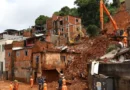 Juiz de Fora (MG), 27/02/2026 - Buscas pela última criança desaparecida no deslizamento de terra ocorrido durante tempestade da noite de segunda-feira, 22 de fevereiro, que vitimou 21 pessoas e deixou várias casas destruídas no bairro Jardim Burnier. Foto: Rovena Rosa/Agência Brasil