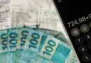 10/07/2026 - Brasília - dinheiro, moeda, real, reais, cédula, cédulas, nota, notas, moeda brasileira, dinheiro brasileiro, inflação, inflação alta, deflação, economia, economia brasileira, mercado, mercado financeiro, finanças, finanças pessoais, orçamento, orçamento doméstico, renda, renda familiar, salário, salário mínimo, remuneração, vencimento, pagamento, poder de compra, custo de vida, custo dos alimentos, aumento de preços, alta dos preços, carestia, desvalorização, valorização, perda do poder de compra, crise econômica, recessão, crescimento econômico, consumo, consumidor, compras, supermercado, cesta básica, despesas, gastos, contas, contas a pagar, boletos, dívida, dívidas, endividamento, inadimplência, poupança, economia doméstica, investimento, investimentos, aplicações financeiras, juros, taxa de juros, taxa Selic, Banco Central, crédito, empréstimo, financiamento, cartão de crédito, débito, PIX, transferência bancária, banco, instituição financeira, orçamento familiar, planejamento financeiro, reserva de emergência, patrimônio, riqueza, patrimônio líquido, capital, capital financeiro, lucro, prejuízo, receita, despesa, balanço financeiro, impostos, tributos, tributação, imposto de renda, arrecadação, arrecadação fiscal, carga tributária, imposto, taxa, tarifas, câmbio, dólar, euro, cotação, câmbio flutuante, desvalorização cambial, valorização cambial, moeda estrangeira, inflação acumulada, índice de preços, IPCA, INPC, IGP-M, poder aquisitivo, renda per capita, desenvolvimento econômico, estabilidade econômica, política monetária, política fiscal, oferta, demanda, produtividade, consumo consciente, educação financeira, planejamento financeiro, equilíbrio financeiro, independência financeira, riqueza, prosperidade, orçamento público, gastos públicos, contas públicas, déficit, superávit, tesouro nacional, moeda forte, moeda fraca, liquidez, circulação de dinheiro, s