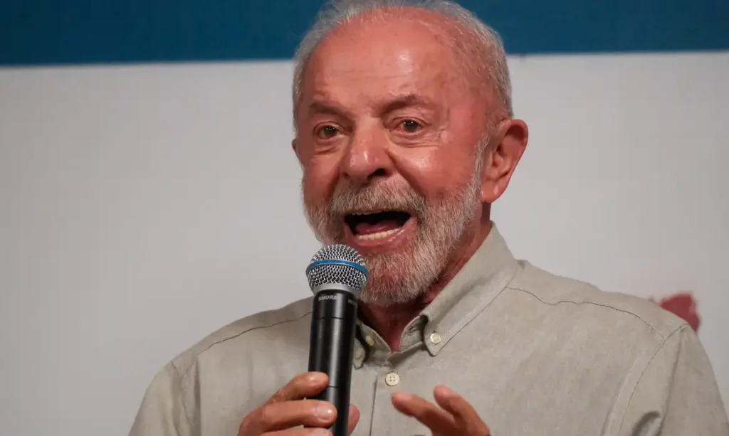 Brazilian President and Workers' Party (PT) candidate for presidential re-election, Luiz Inacio Lula da Silva, speaks to the media ahead of the runoff election, in Brasilia, Brazil, October 6, 2026. REUTERS/Diego Herculano