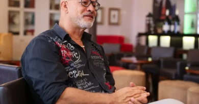 Rio de Janeiro (RJ), 14/10/2026 – O escritor luso-cabo-verdiano, Joaquim Arena, que participará do Clube de Leitura do Centro Cultural Banco do Brasil Rio de Janeiro (CCBB-RJ),  fala à Agência Brasil, no centro da capital fluminense. Foto: Tomaz Silva/Agência Brasil
