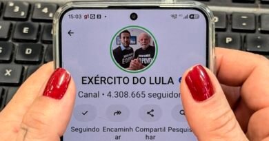 13/10/2026 - Canal do Whatsapp exército do Lula . Foto: Rafa Neddermeyer/Agência Brasil