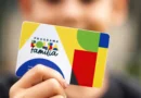 Família Beneficiária do Programa Bolsa Família - CRAS de Sobradinho 1 - Brasília (DF). Na foto eles seguram o cartão do programa Bolsa Família. Na foto Enzo Manoel (6 anos) Fotos: Lyon Santos/ MDS