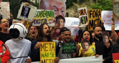 São Paulo (SP), 19/10/2026 - Organizações da sociedade civil e movimentos sociais realizam protesto em frente à sede da Meta , na avenida Faria Lima,3732, para denunciar o que consideram interferência sistemática da big tech na eleição brasileira. Foto: Paulo Pinto/Agencia Brasil