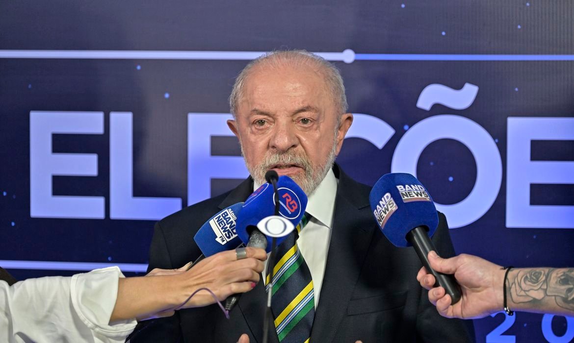 TSE: Lula autoriza quebra de sigilo bancário se Flávio fizer o mesmo
