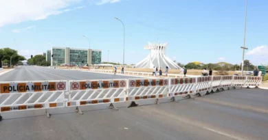 Brasília (DF), 05/09/2026 - Acesso a Esplanada dos ministérios bloqueados devido ao desfile do dia 07 de setembro. Foto: Valter Campanato/Agência Brasil