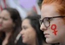 Rio de Janeiro - Mulheres fazem caminhada em solidariedade às manifestações feministas na América Latina, que tem países com alta taxa de feminicídio, segundo a ONU (Fernando Frazão/Agência Brasil)