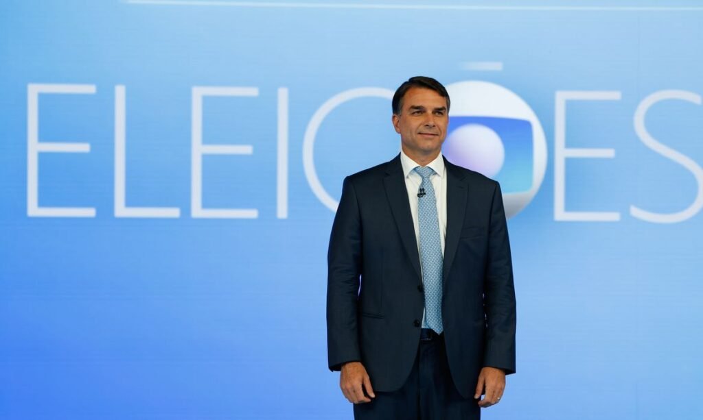 Rio de Janeiro (RJ), 23/10/2026 – O candidato à Presidência da República Flávio Bolsonaro (PL) participa de debate transmitido pela TV Globo no segundo turno das eleições. Foto: Fernando Frazão/Agência Brasil