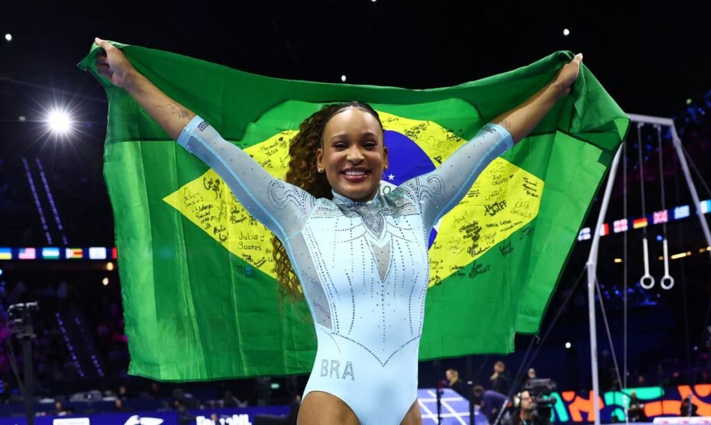 Artistic Gymnastics - 2026 World Artistic Gymnastics Championships - Rotterdam Ahoy, Rotterdam, Netherlands - October 24, 2026 Brazil's Rebeca Andrade celebrates winning the women's vault final REUTERS/Yves Herman