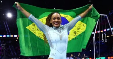 Artistic Gymnastics - 2026 World Artistic Gymnastics Championships - Rotterdam Ahoy, Rotterdam, Netherlands - October 24, 2026 Brazil's Rebeca Andrade celebrates winning the women's vault final REUTERS/Yves Herman