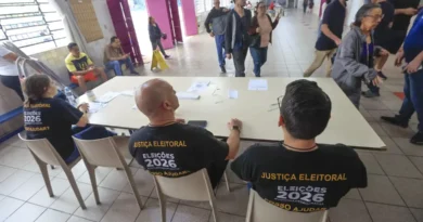 São Paulo (SP), 25/10/2026 – Eleitores votam na EMEF Celso Ribeiro Leite Filho, no bairro da Bela Vista, durante o segundo turno das Eleições 2026. Foto: Paulo Pinto/Agência Brasil