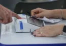 Brasília (DF), 25/10/2026 - Eleitores comparecem às seções eleitorais na manhã deste domingo para participar do segundo turno das Eleições 2026. As imagens mostram o momento da votação nas salas onde estão instaladas as urnas eletrônicas. Foto: Joédson Alves/Agência Brasil