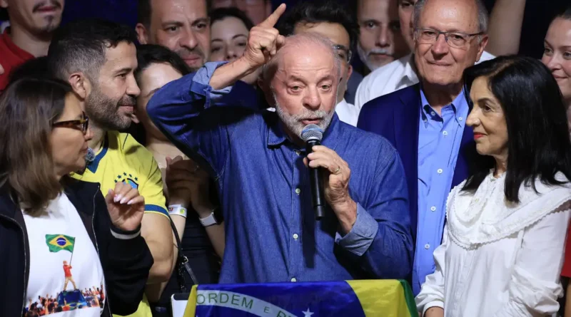 São Paulo (SP), 25/10/2026 - Presidente Luiz Inácio Lula da Silva discursa após vitória nas eleições 2026, no hotel Intercontinental. Foto: Paulo Pinto/Agencia Brasil