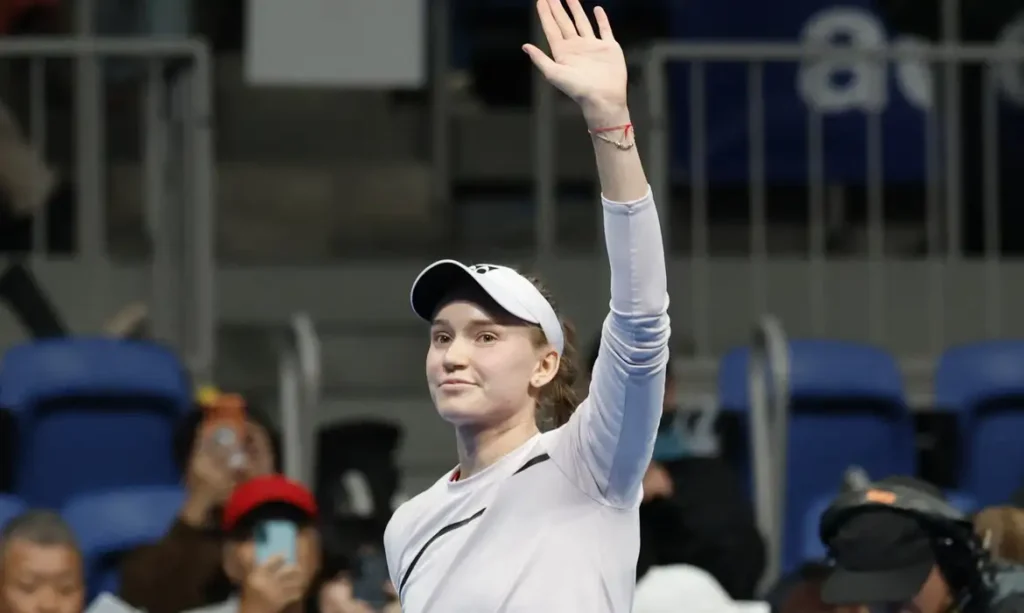 Elena Rybakina celebra vitória em Tóquio 29 de outubro de 2026 REUTERS/Kim Kyung-Hoon