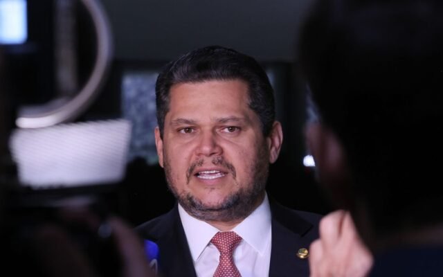 Brasília – DF – 18/06/2026 – Presidente do Congresso Nacional, Davi Alcolumbre, durante coletiva a imprensa. Foto: Lula Marques/Agência Brasil.